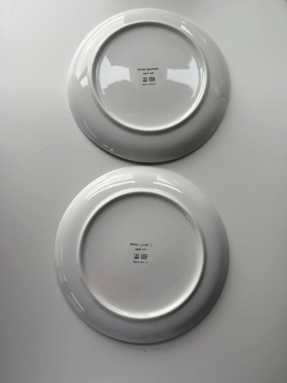 West Elm Rachel Kozlowski Dapper Animals Macaw Plates Set of 2 Rare Find